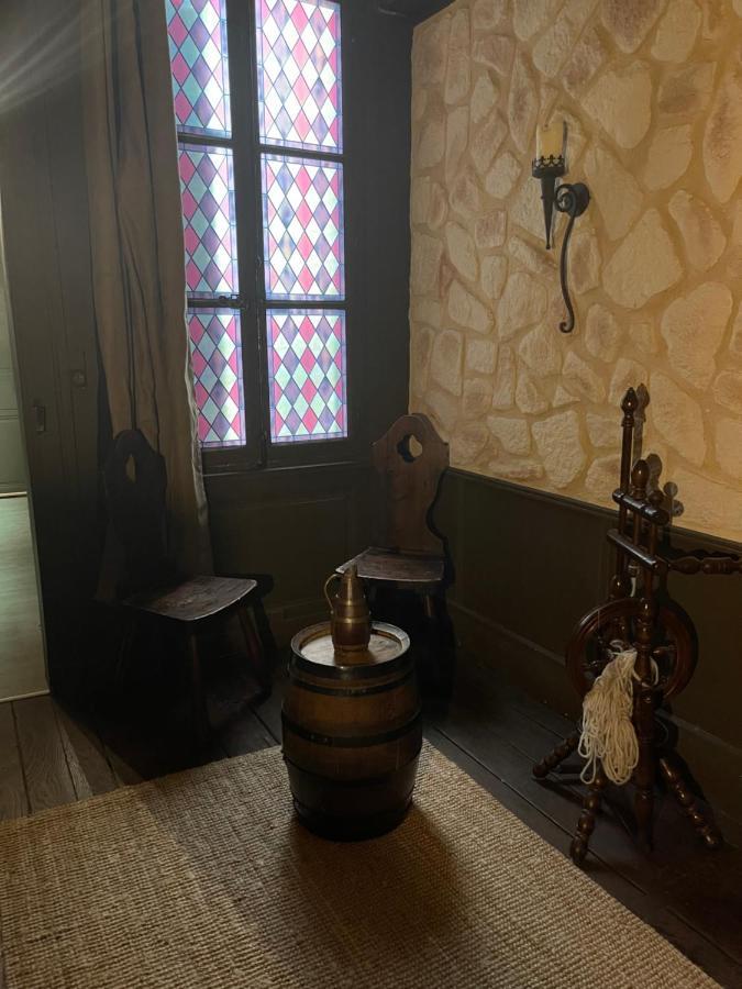 Une Nuit Comme Un Chevalier! Coeur Historique - Hypercentre. Troyes Zewnętrze zdjęcie