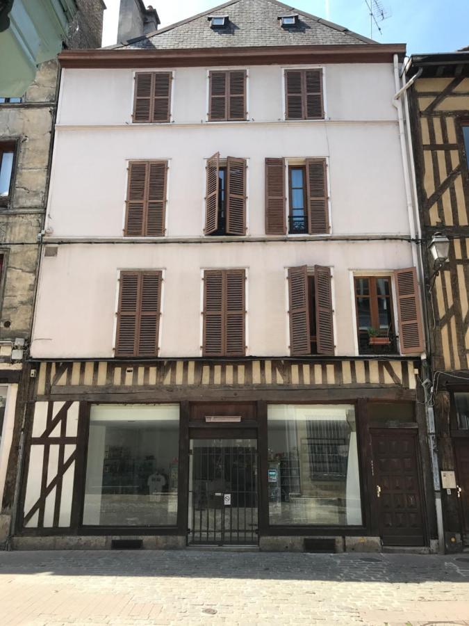 Une Nuit Comme Un Chevalier! Coeur Historique - Hypercentre. Troyes Zewnętrze zdjęcie